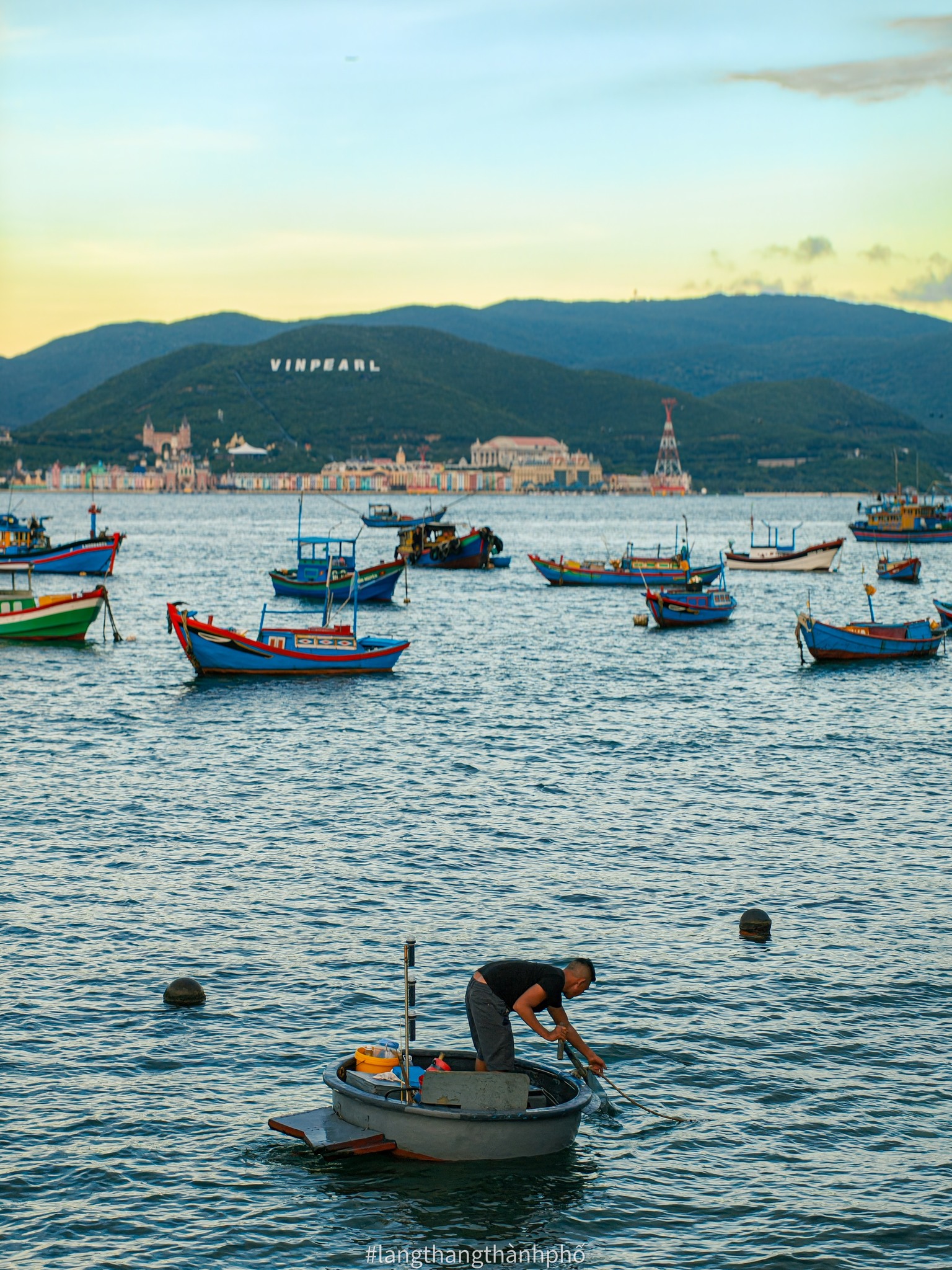 https://cdn.smarttravel.vn/data_files/posts_files/image/202510/08/558291122-1375597064188335-6901340195454378587-n-08102025165317.jpg