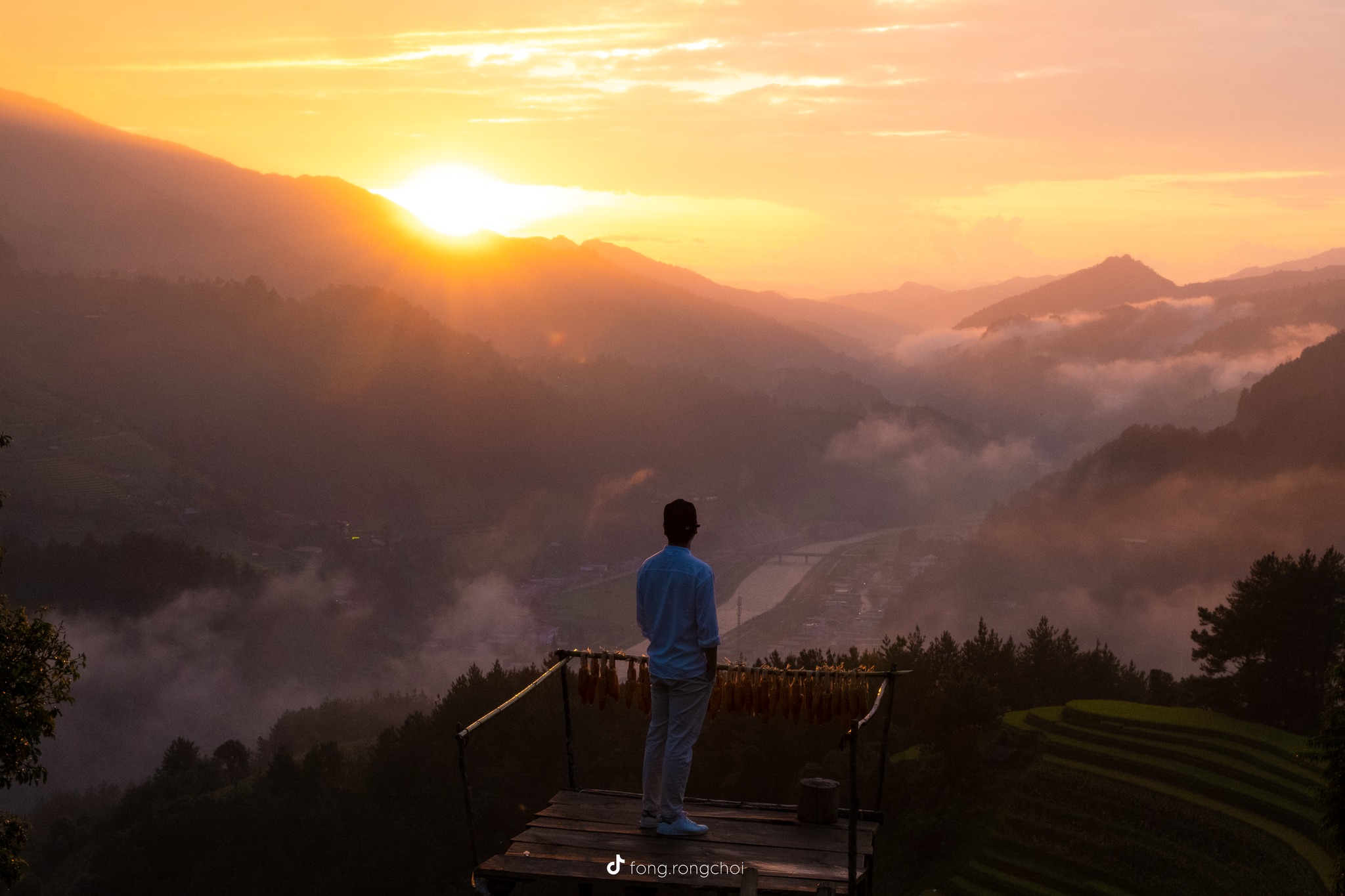 https://cdn.smarttravel.vn/data_files/posts_files/image/202510/08/a10-08102025163602.jpg