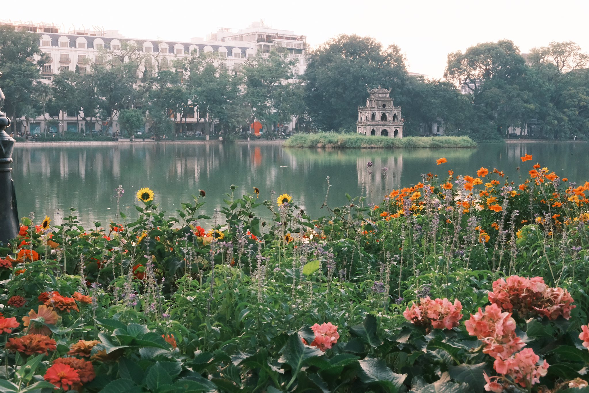 https://cdn.smarttravel.vn/data_files/posts_files/image/202510/08/a14-08102025164122.jpg