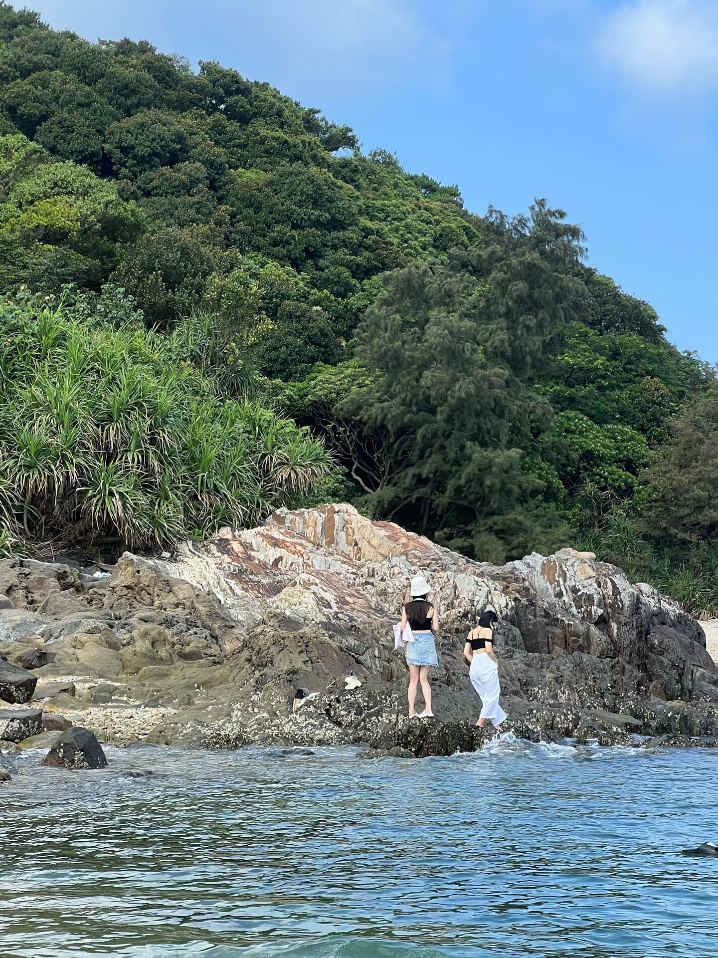 https://cdn.smarttravel.vn/data_files/posts_files/image/202510/15/490653379-17904865644116546-3482399614803041646-n-15102025135821.jpg