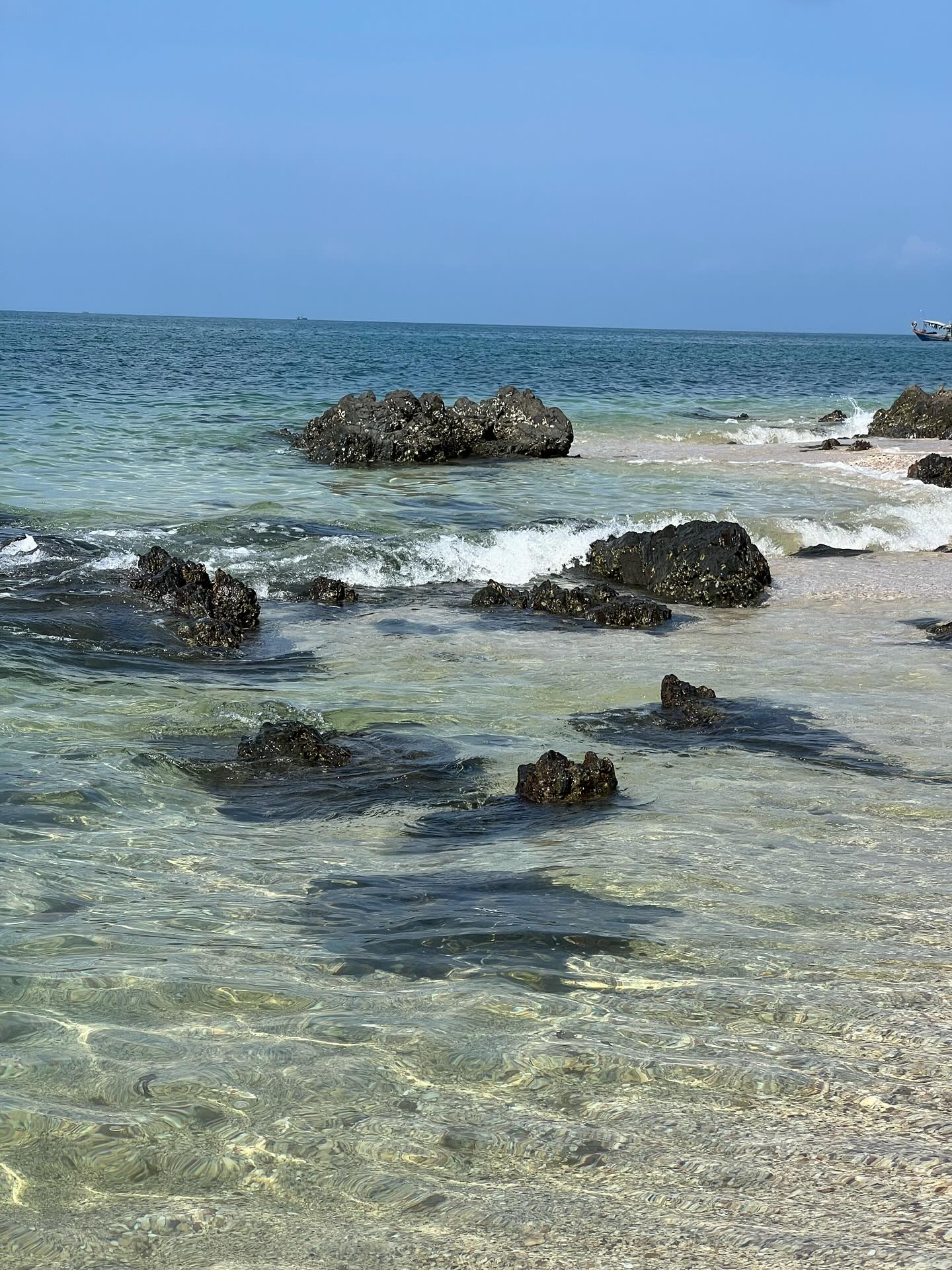 https://cdn.smarttravel.vn/data_files/posts_files/image/202510/15/490729720-17904865641116546-6259299904086291913-n-15102025135821.jpg