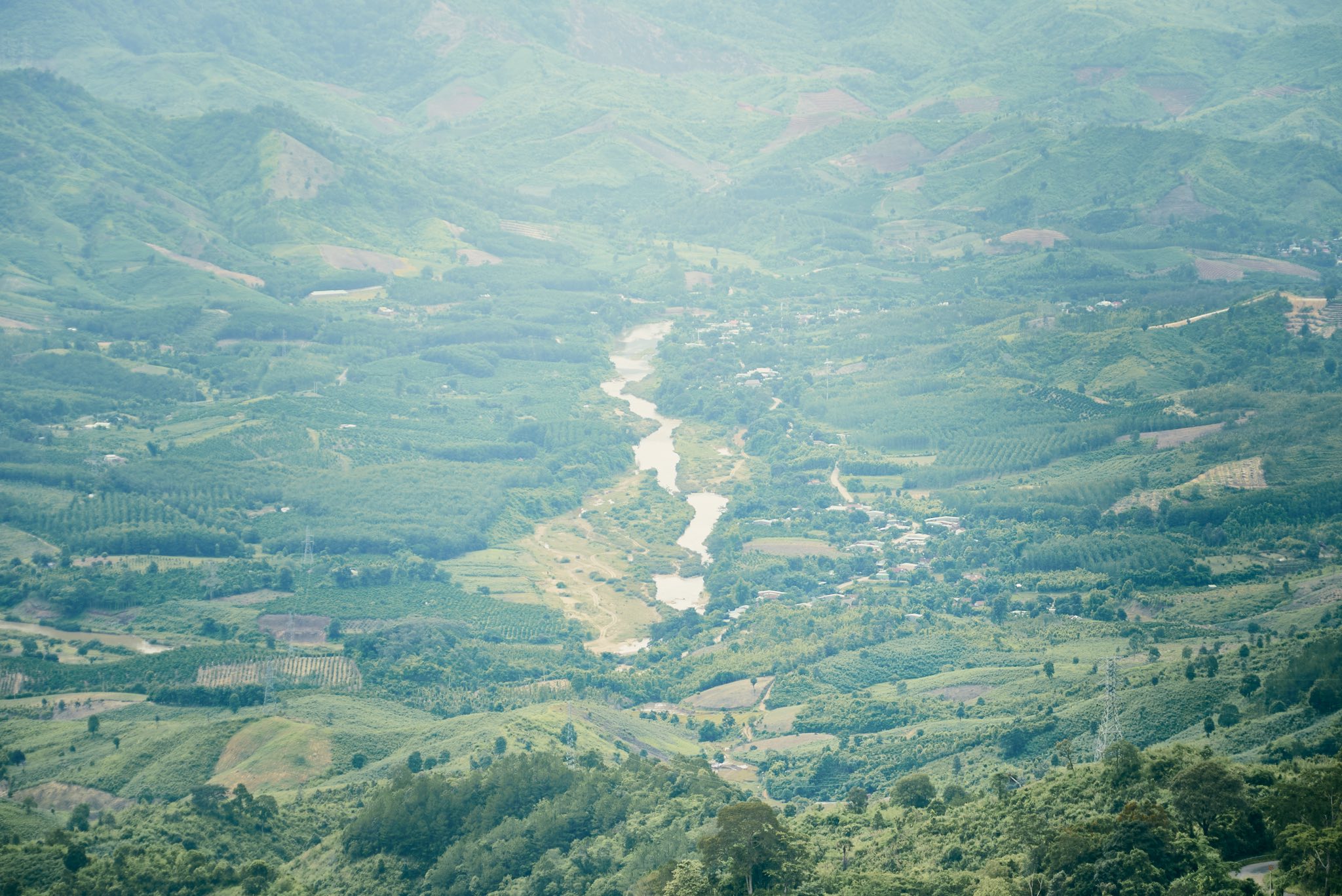 https://cdn.smarttravel.vn/data_files/posts_files/image/202510/15/514404060-122231970080248016-4017922718734288776-n-15102025141635.jpg
