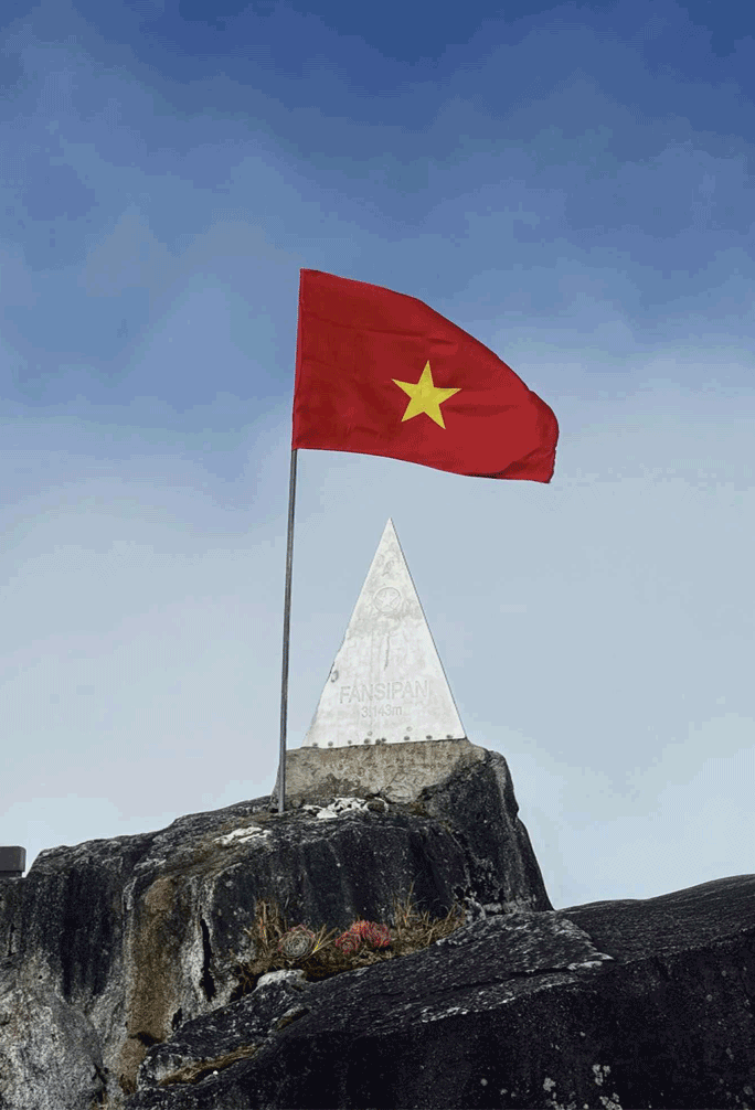 san-may-thanh-cong-tren-dinh-fansipan-3143m