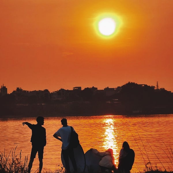 dia-diem-ngam-hoang-hon-o-ha-noi-25-smarttravel