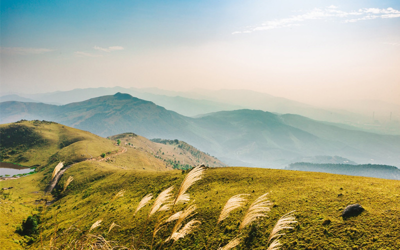 ky-nghi-le-30/4-1/5-tai-quang-ninh-03-smart-travel