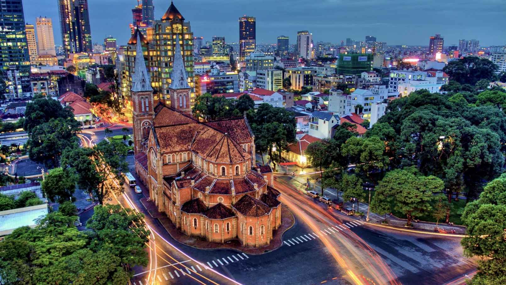 viet-nam-la-quoc-gia-co-thanh-pho-di-bo-hang-dau-the-gioi-04-smarttravel