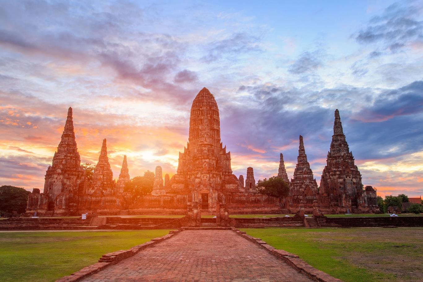 diem-den-du-lich-1-minh-hang-dau-tai-chau-a-nam-2024-05-smarttravel