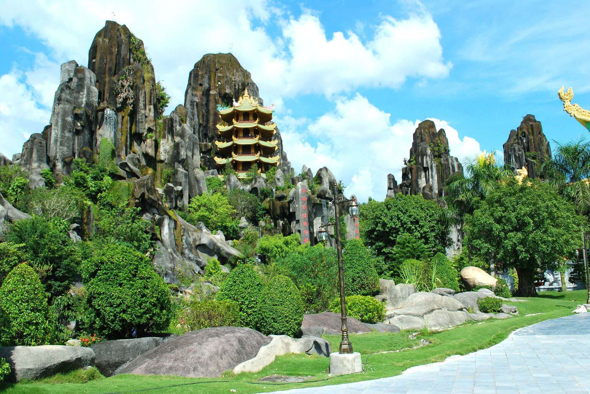 dia-diem-tham-quan-da-nang