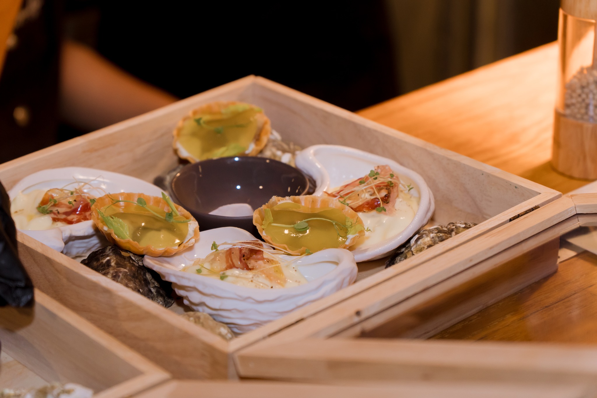 nha-hang-lang-man-cho-cap-doi