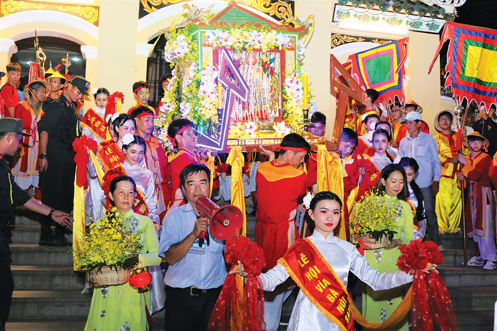 le-hoi-ba-chua-xu-nui-sam-01-smarttravel