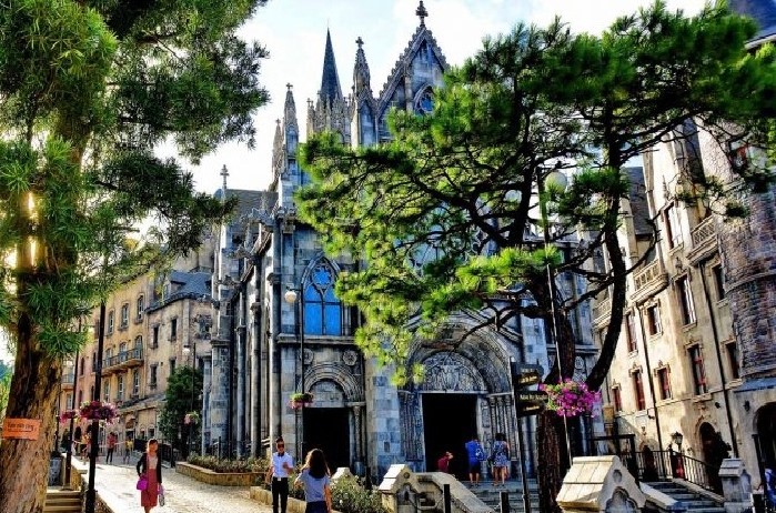 lang-phap-ba-na-hills