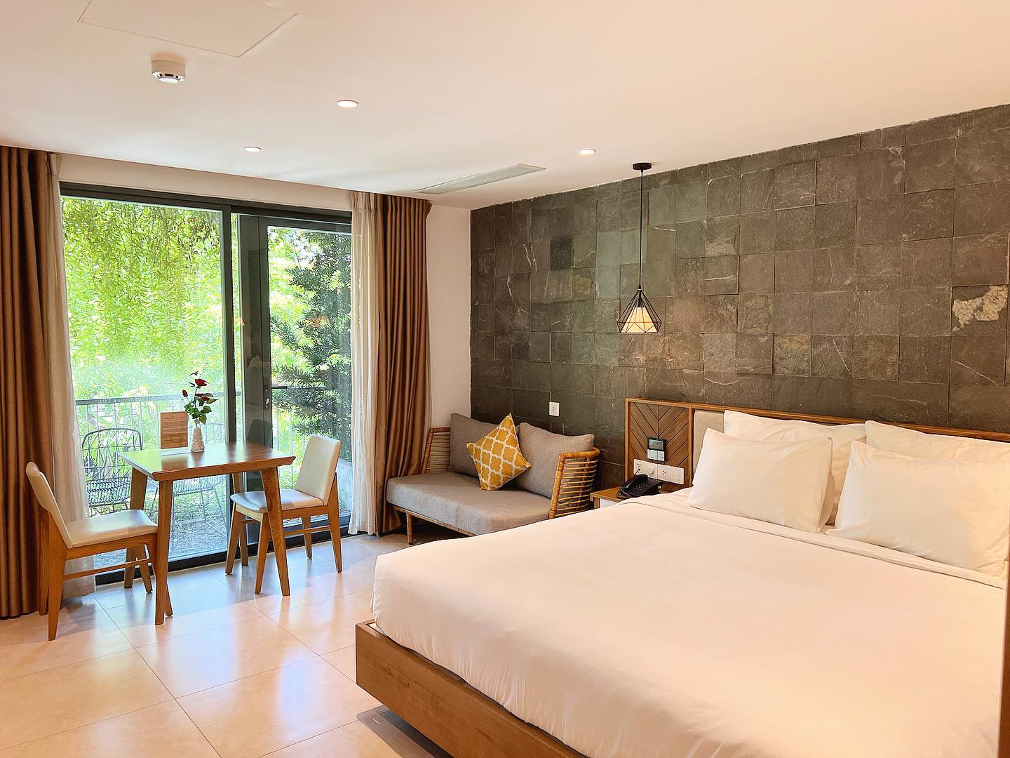 Ponte-Boutique-Villa-da-nang