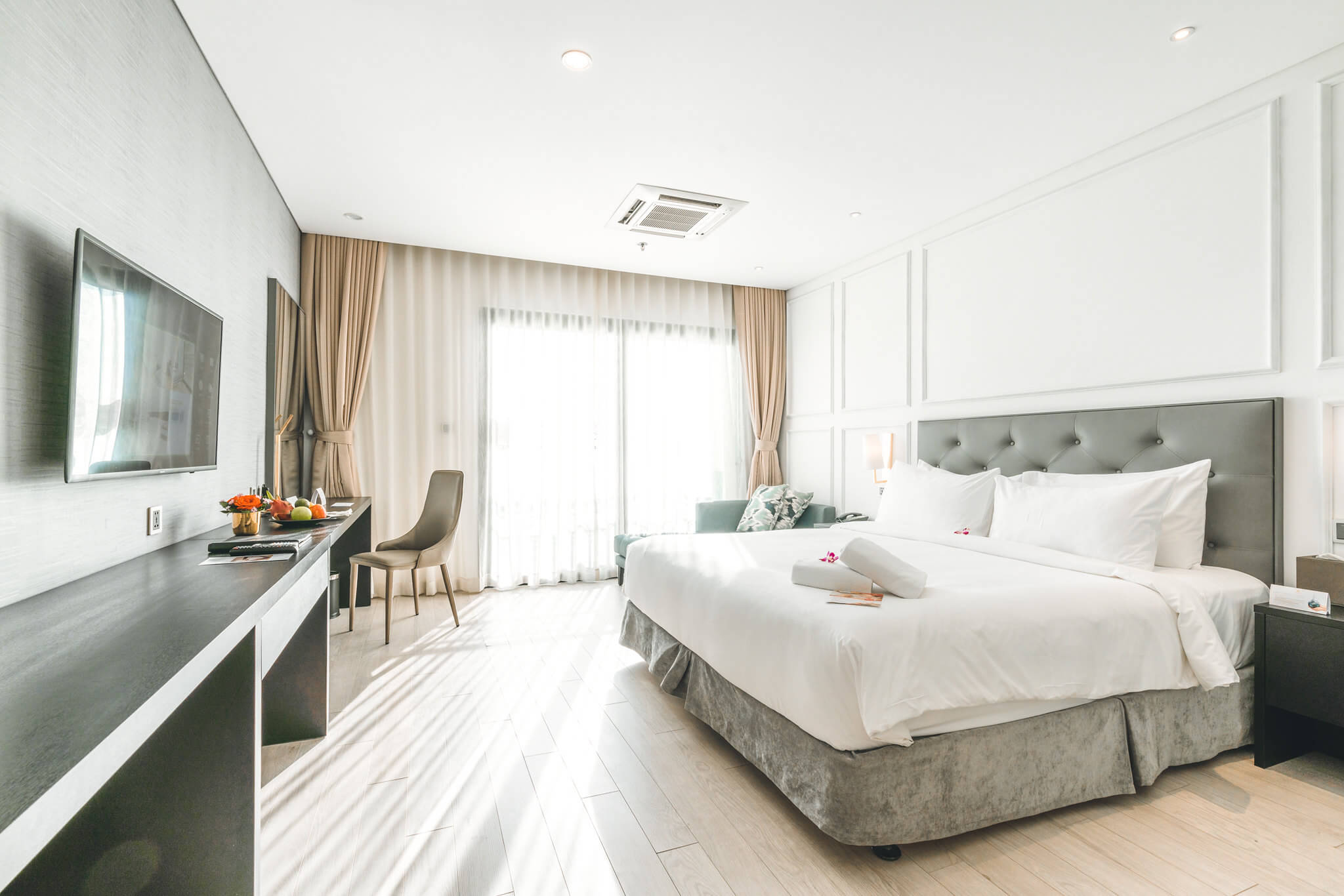 khach-san-5-sao-dat-vang-da-nang-06-smarttravel