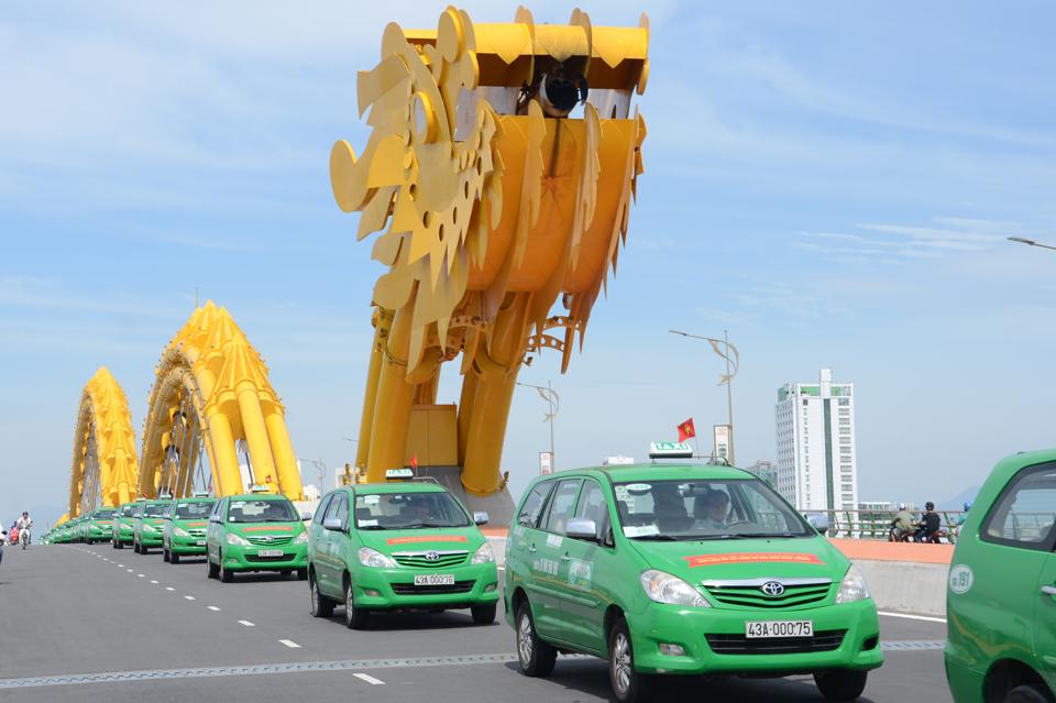 khach-san-5-sao-dat-vang-da-nang-03-smarttravel