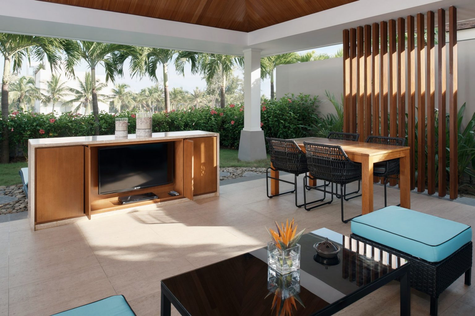 khu-nghi-duong-pull-man-da-nang-beach-10-smarttravel