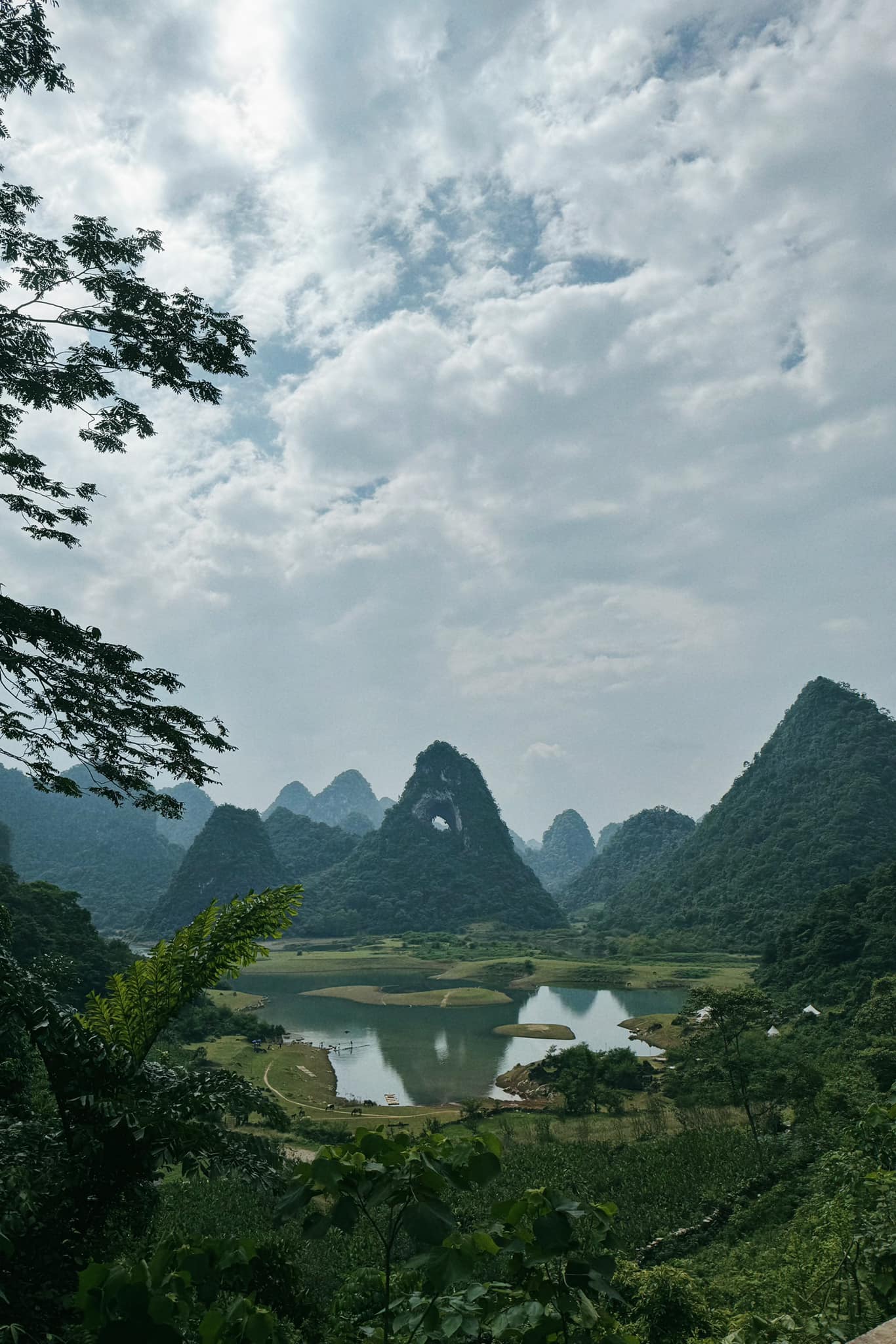 nui mat than cao bang