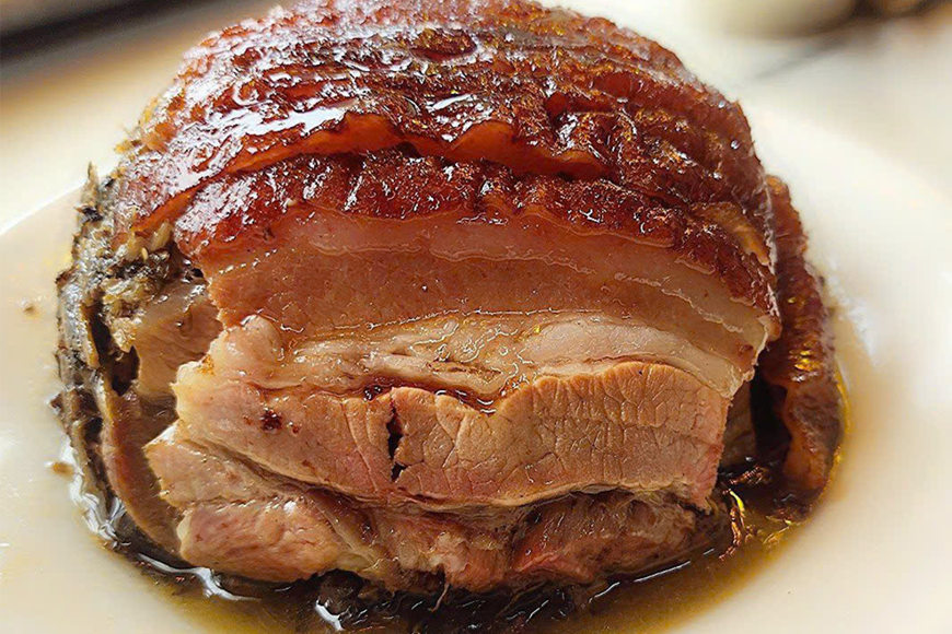 Những địa chỉ bán khâu nhục thơm ngon. Ảnh: Sưu tầm