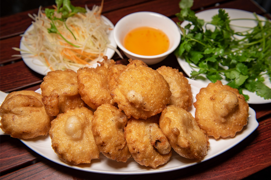 Bánh áp chao ăn một lần là nhớ mãi. Ảnh: Sưu tầm