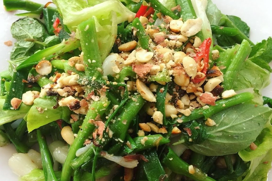 Gỏi tỏi non độc đáo. Ảnh: Sưu tầm