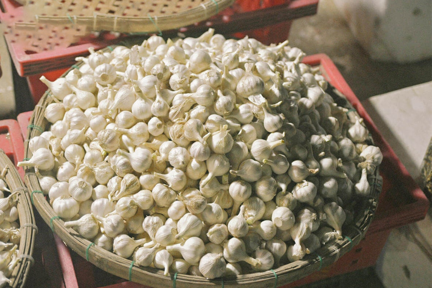 Lưu ý khi sử dụng tỏi Lý Sơn. Ảnh: sưu tâm