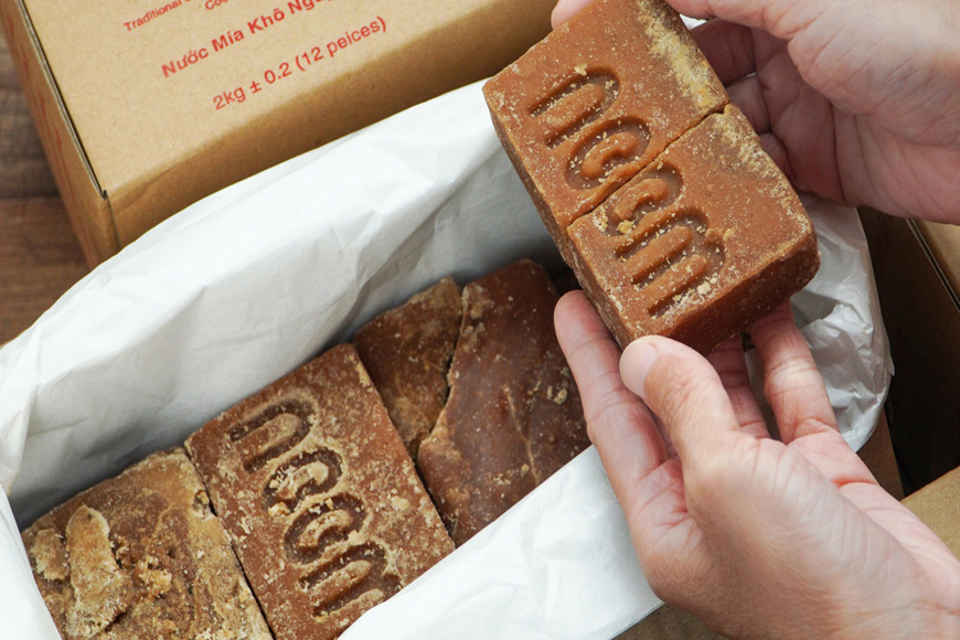 Đường mía khô nguyên chất. Ảnh: Sưu tầm