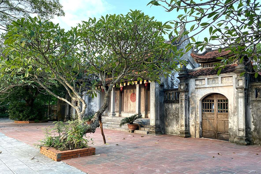 Những trải nghiệm đáng nhớ tại chùa Bà Đanh. Ảnh: Sưu tầm