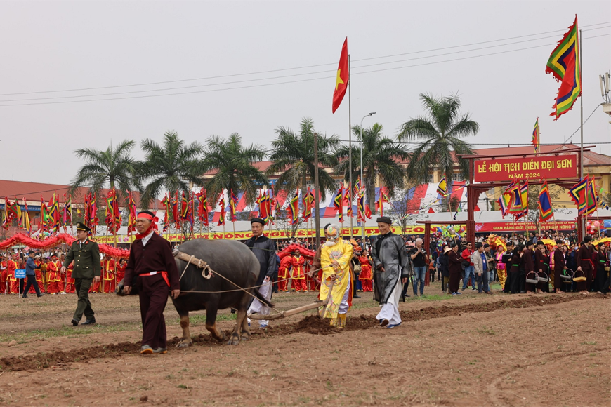 Lưu ý khi tham dự lễ hội Tịch điền Đọi Sơn. Ảnh: Sưu tầm