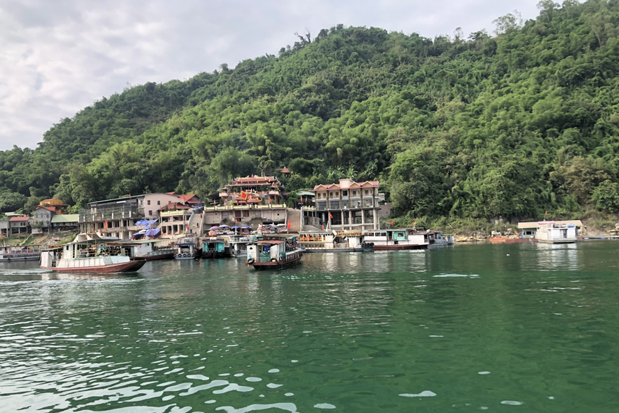 Vị trí lý tưởng bên dòng sông Đà. Ảnh: Sưu tầm