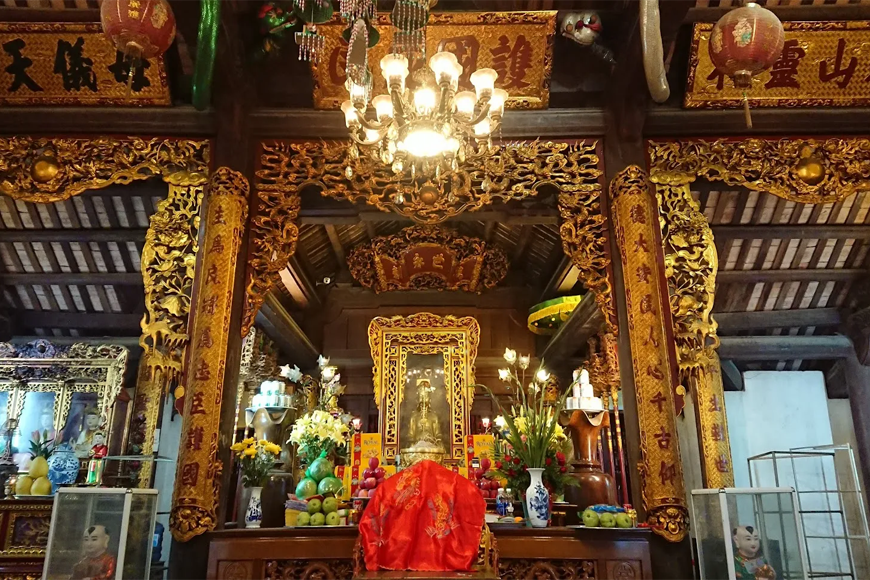 Không gian tâm linh đền Nhược Sơn. Ảnh: Sưu tầm