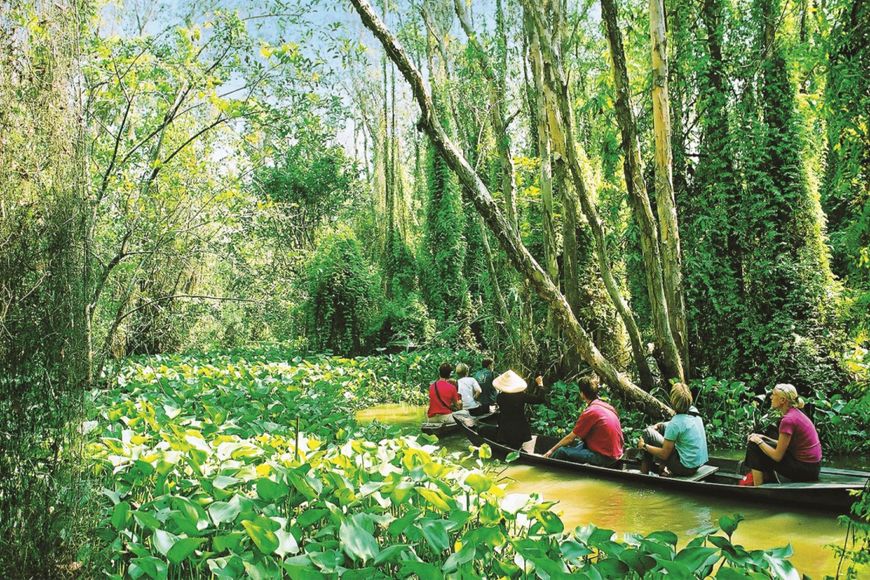 Hoạt động du lịch thú vị tại khu du lịch Xẻo Quýt. Ảnh: Sưu tầm