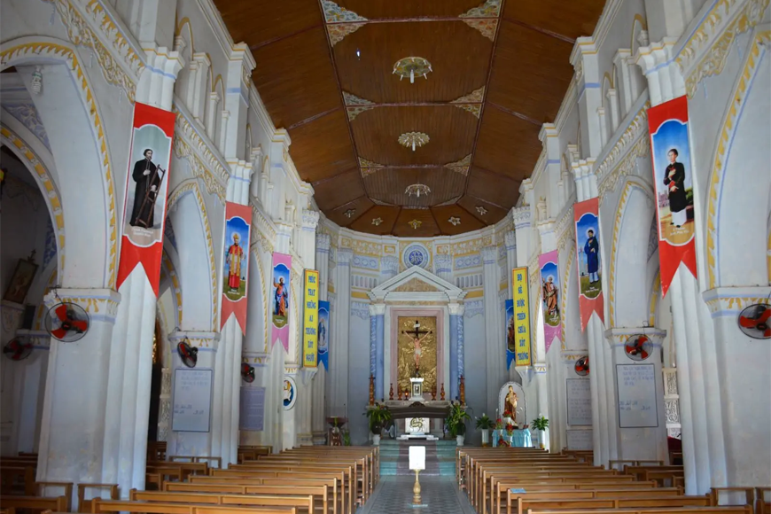 Không gian thánh đường yên bình. Ảnh: Sưu tầm