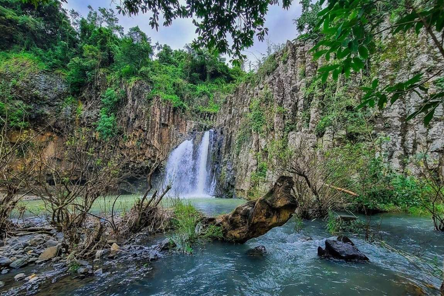 Trekking tới điểm đến thiên nhiên nổi bật. Ảnh: Sưu tầm