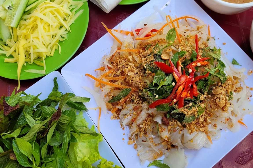 Gỏi cá mai - đặc sản Đắk Lắk. Ảnh: Sưu tầm