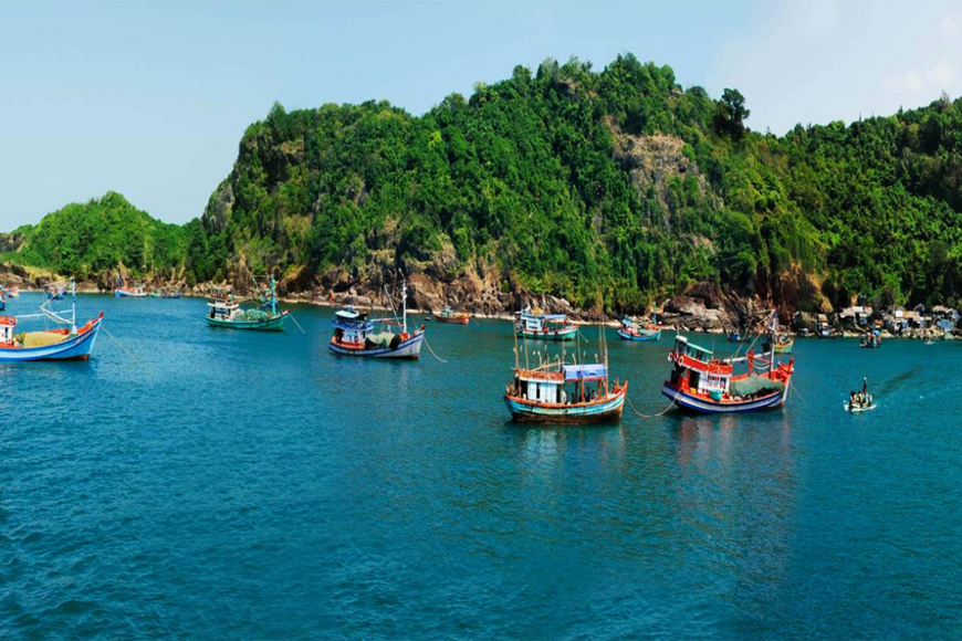 Phương tiện di chuyển tới đảo lý tưởng. Ảnh: Sưu tầm