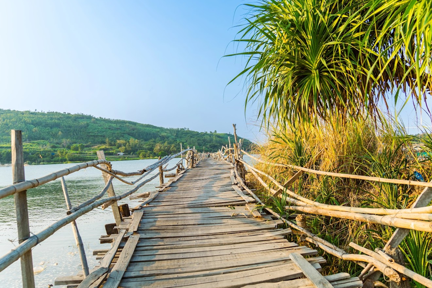 Cầu gỗ dài nhất Đắk Lắk. Ảnh: Sưu tầm