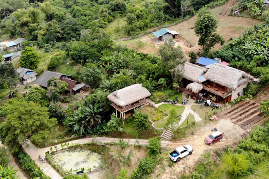 Ghé thăm các bản làng. Ảnh: Sưu tầm