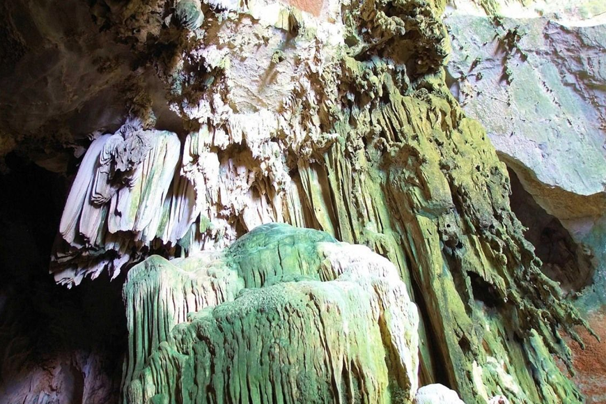 Ngắm nhìn tuyệt tác thiên nhiên. Ảnh: Sưu tầm