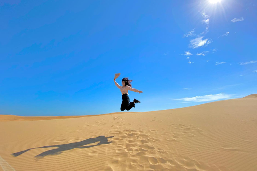 Thời điểm thích hợp để tới đồi cát. Ảnh: Sưu tầm