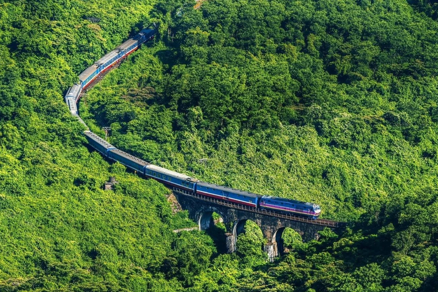 Di chuyển bằng tàu hỏa tới Khánh Hòa. Ảnh: Sưu tầm