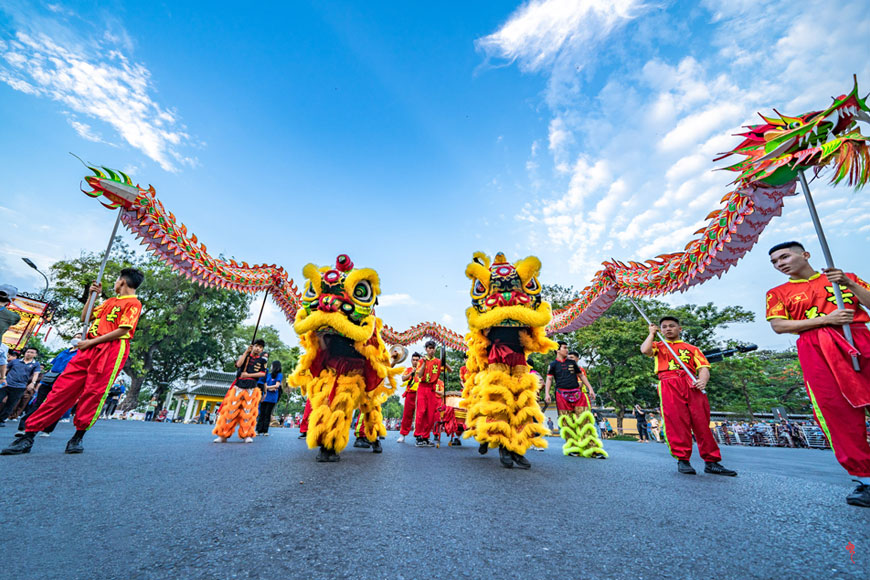 Quảng diễn Lân - Sư - Rồng