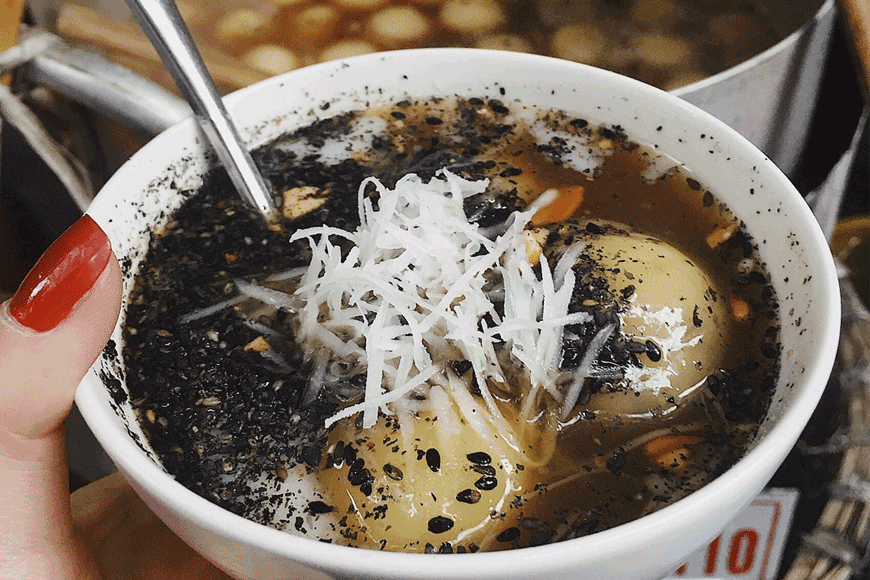 Những chiếc bánh ngọt ngào ngày thu. Ảnh: Sưu tầm