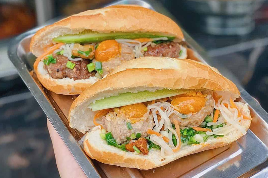 banh mi xiu mai trung lam dong