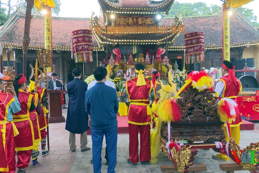 Lễ hội đền Trần Thương