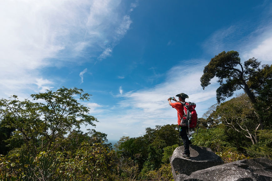 trekking