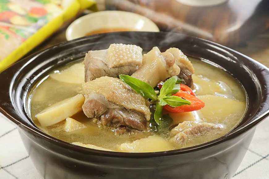 mang chua nau thit ga