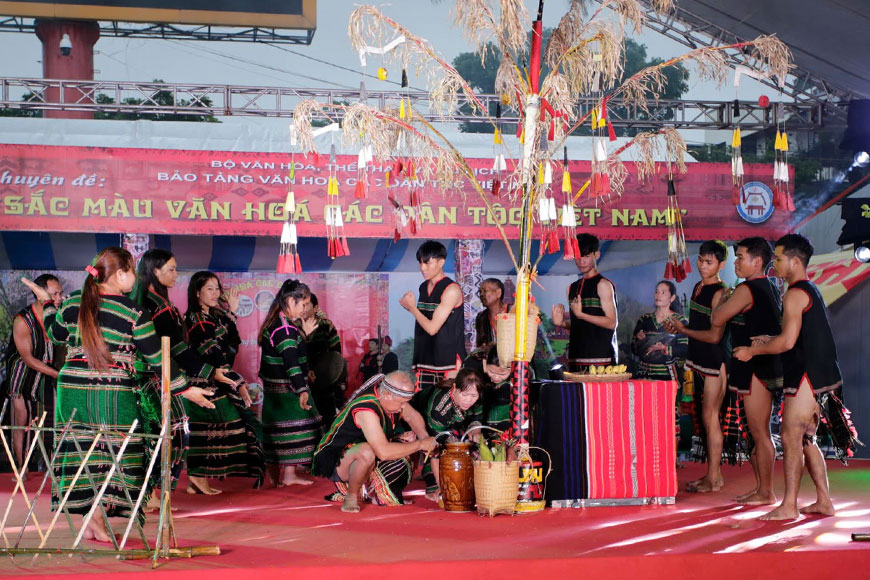 Lễ hội Tăm Blang M’prang Bon