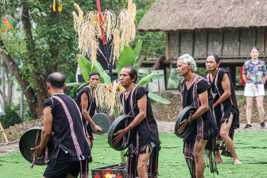 le hoi cua dan toc mnong