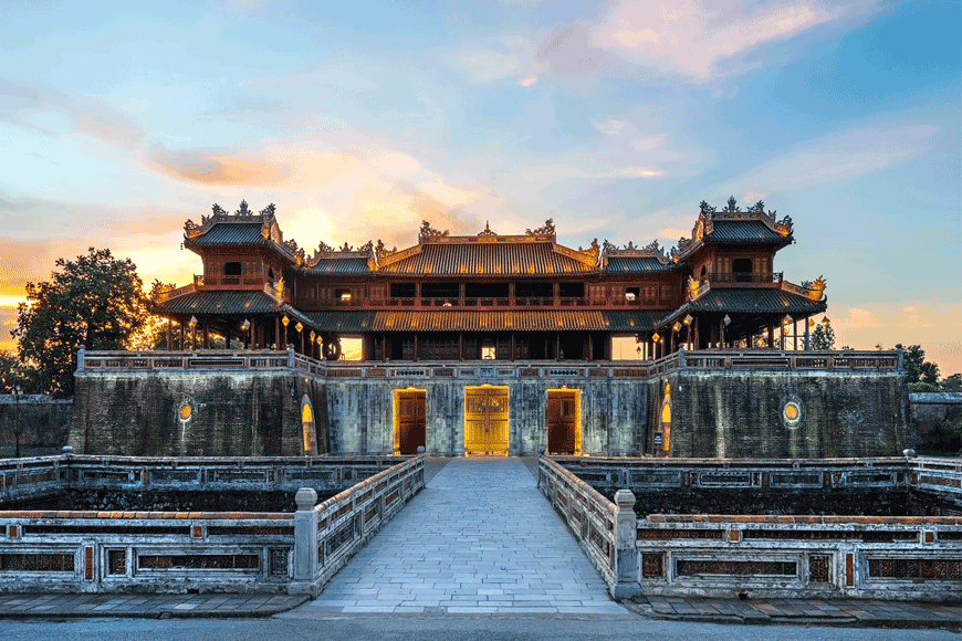 Lựa chọn thời gian phù hợp để tham quan trọn vẹn Đại nội. Ảnh: sưu tầm