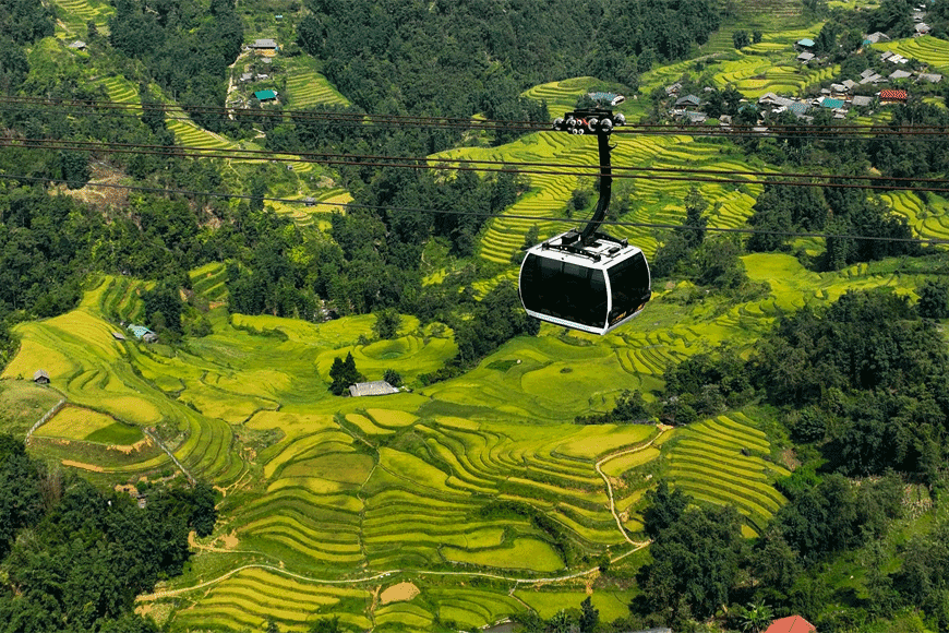 Chinh phục nóc nhà Đông Dương. Ảnh: sưu tầm