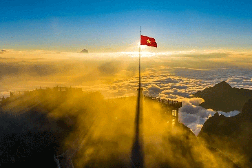 Vẻ đẹp có một không hai trên đỉnh Fansipan (Nguồn: Trang Du lịch - Báo Lao động)